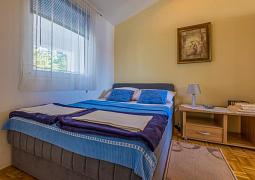 Studio AS-4802-b